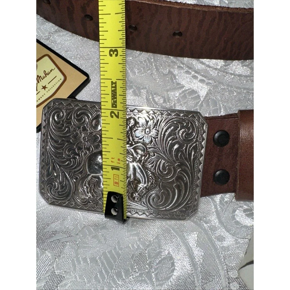 Larry Mayan SZ 8 Western Brown Leather Belt Bucking Bronco Buckle Mens